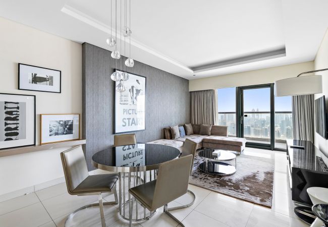 Apartment in Dubai - The Signature Suite 1BDR in Paramount Tower A