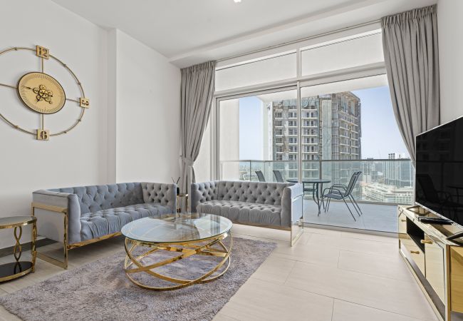 Apartment in Dubai - Spacious and Cozy 1BDR in Hameni-04