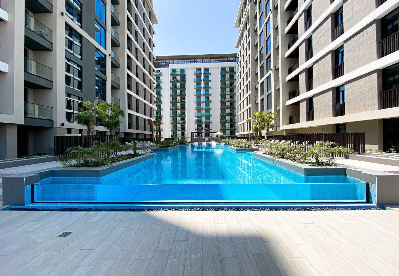Apartment in Dubai - Elegant 1BDR in MBR city with Pool View
