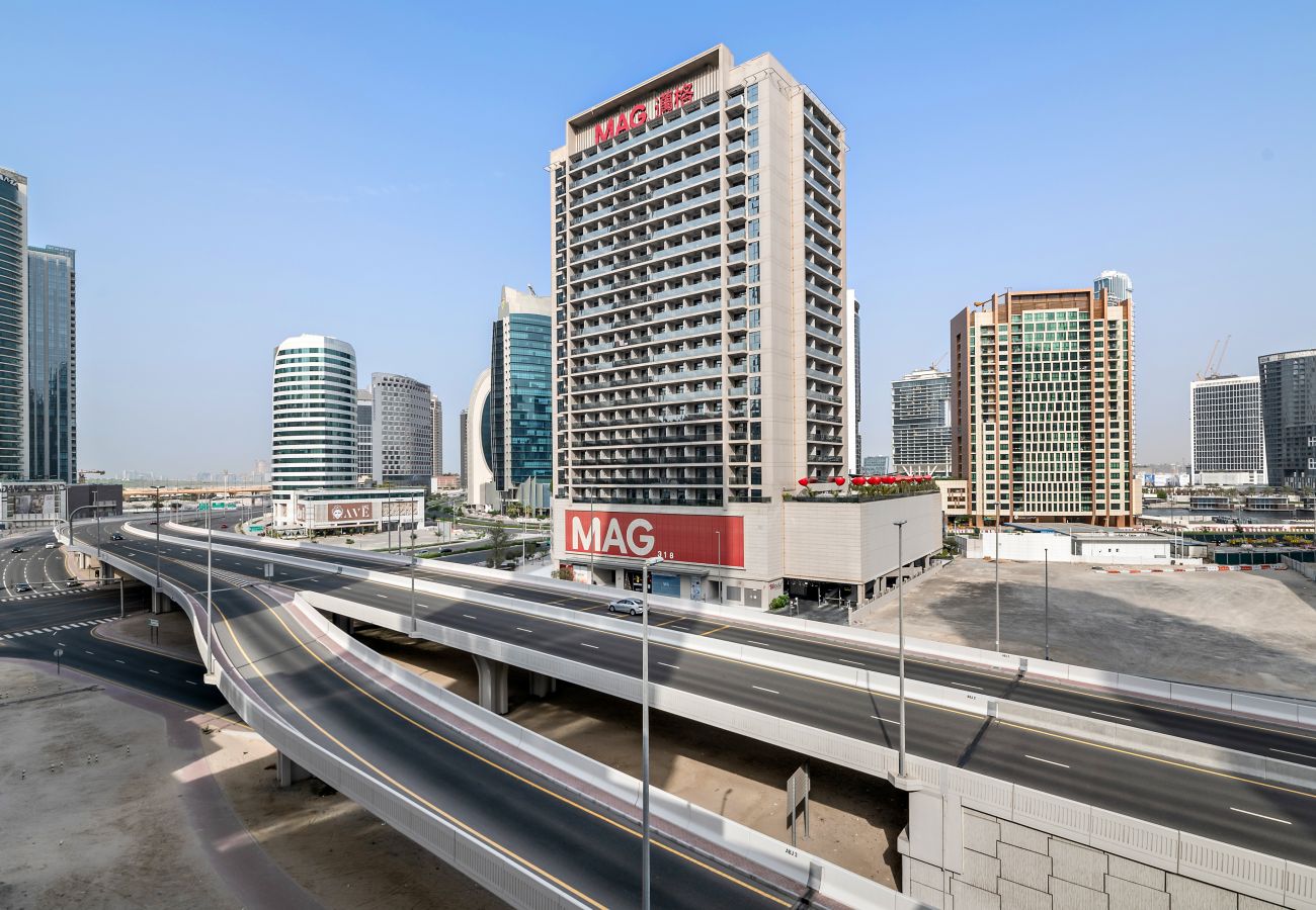 Apartment in Dubai - Immaculate 1BDR Unit -Burj Views, Downtown
