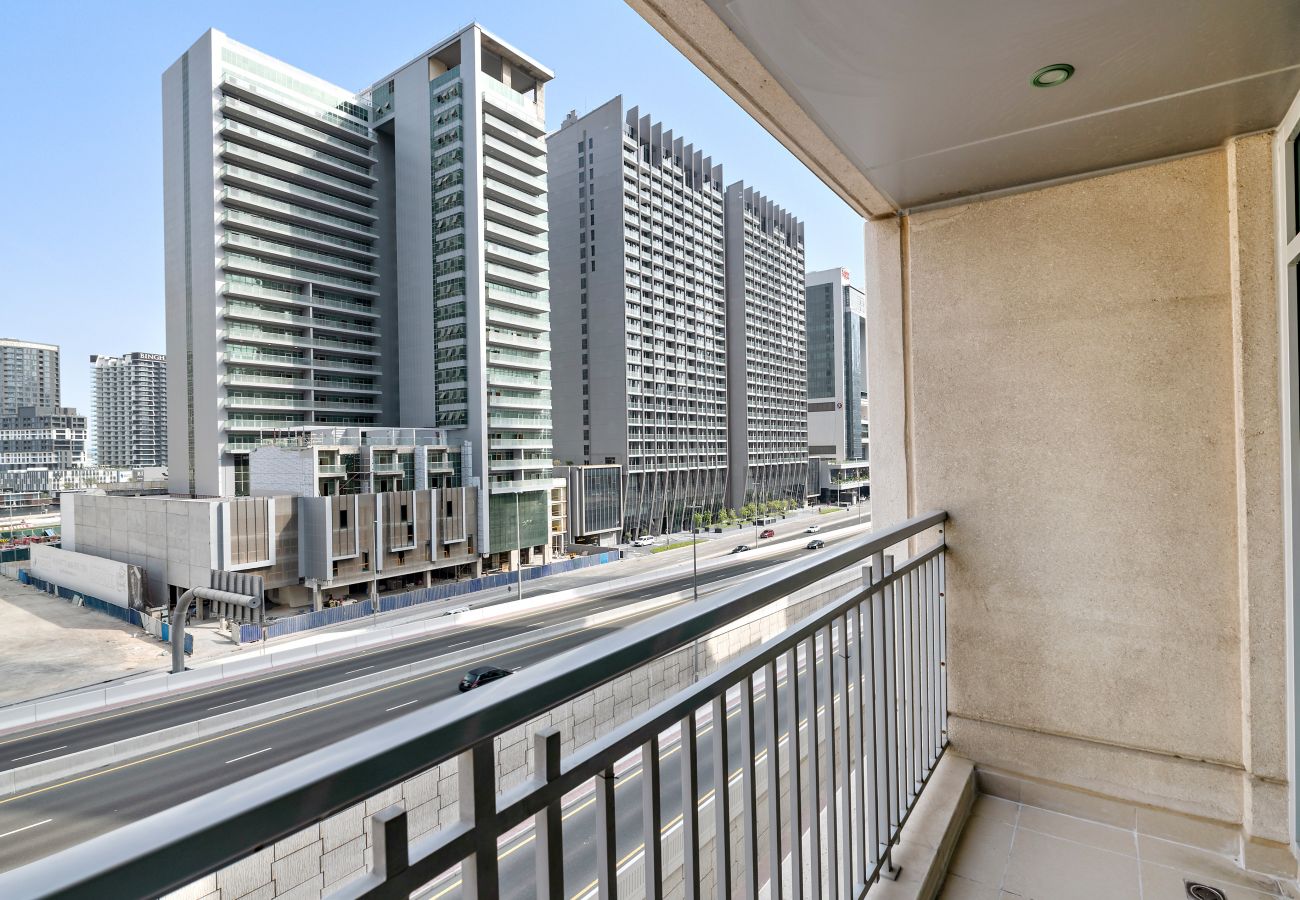 Apartment in Dubai - Immaculate 1BDR Unit -Burj Views, Downtown