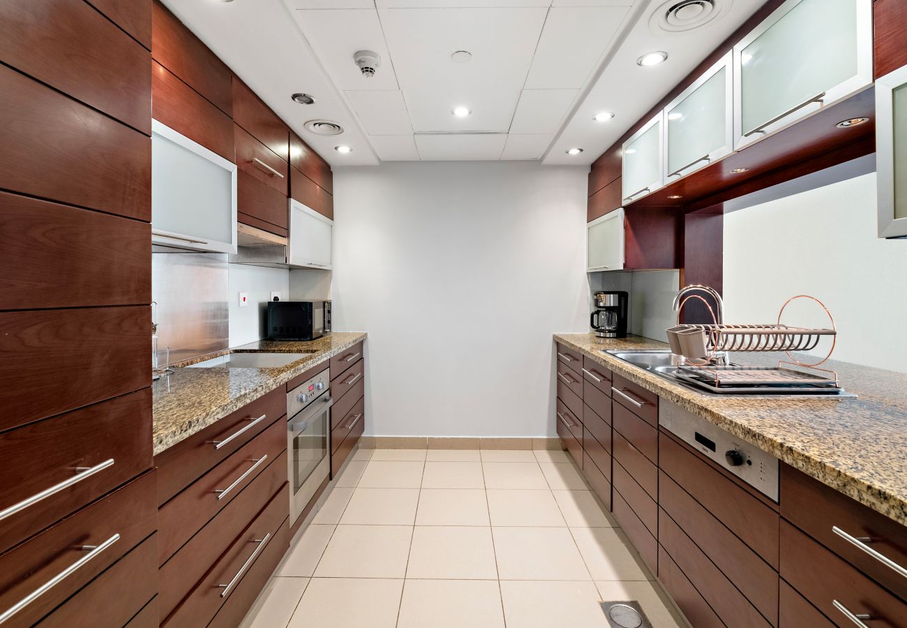 Apartment in Dubai - Immaculate 1BDR Unit -Burj Views, Downtown