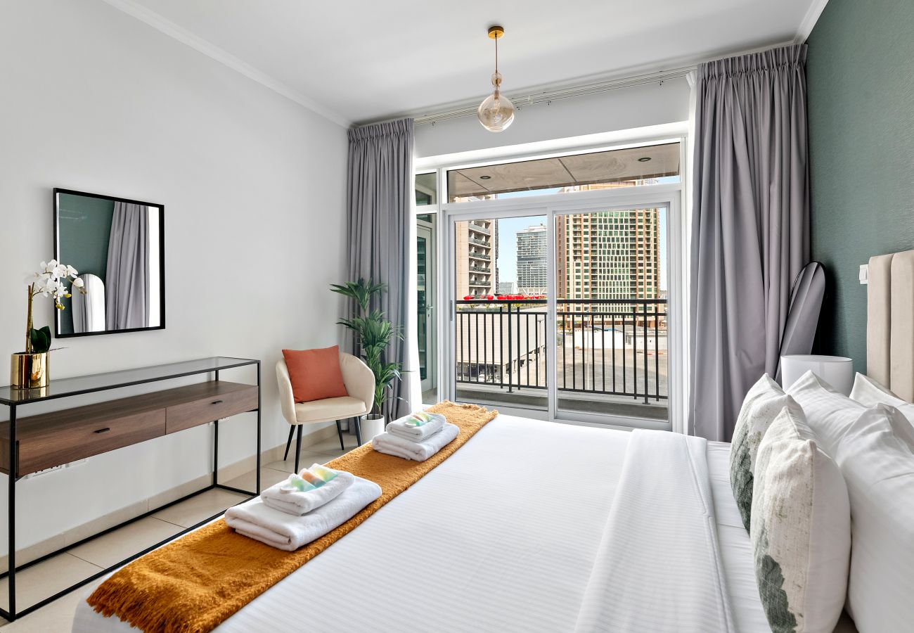 Apartment in Dubai - Immaculate 1BDR Unit -Burj Views, Downtown