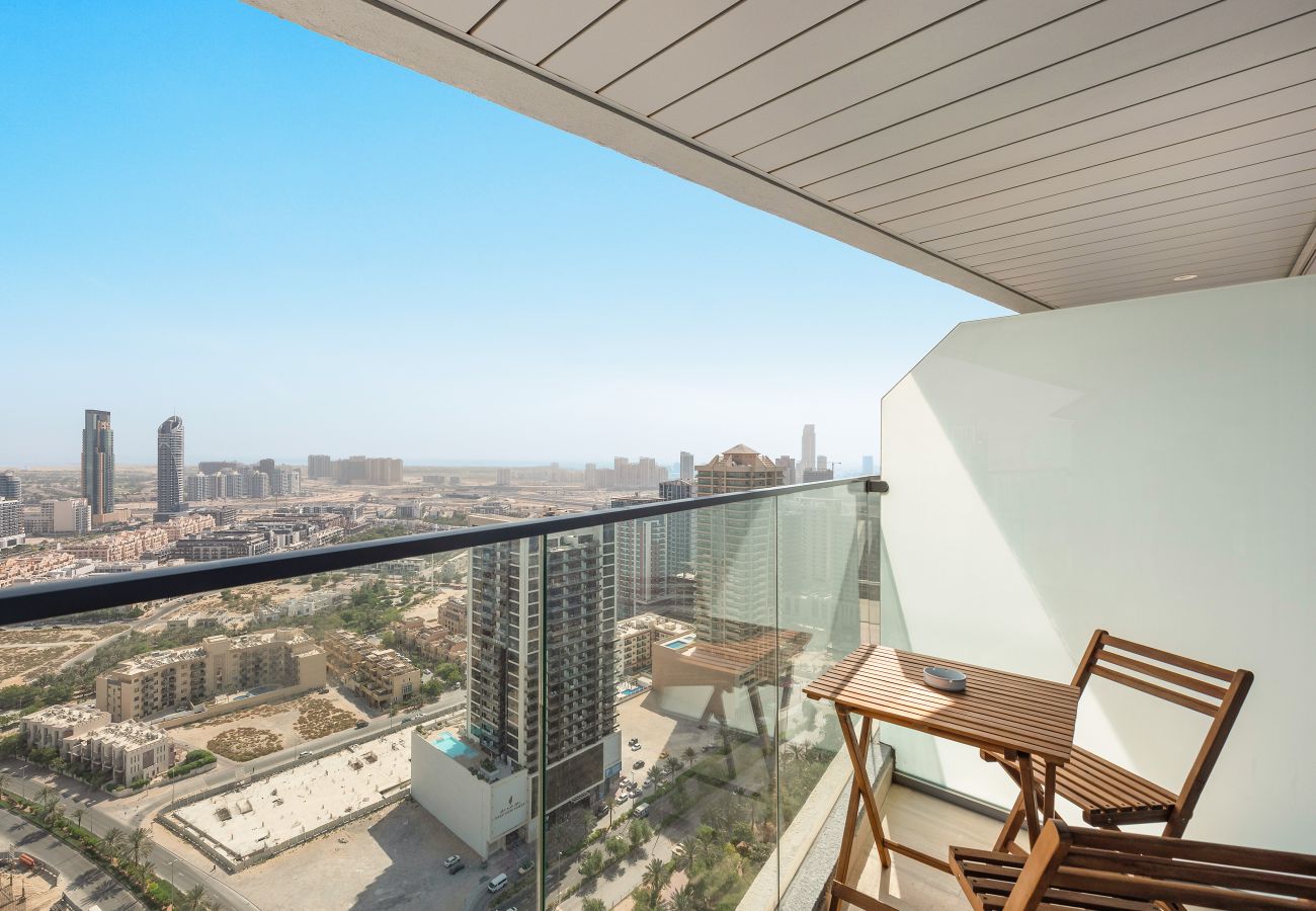 Studio in Dubai - Spacious Studio With Sofa Bed in JVC