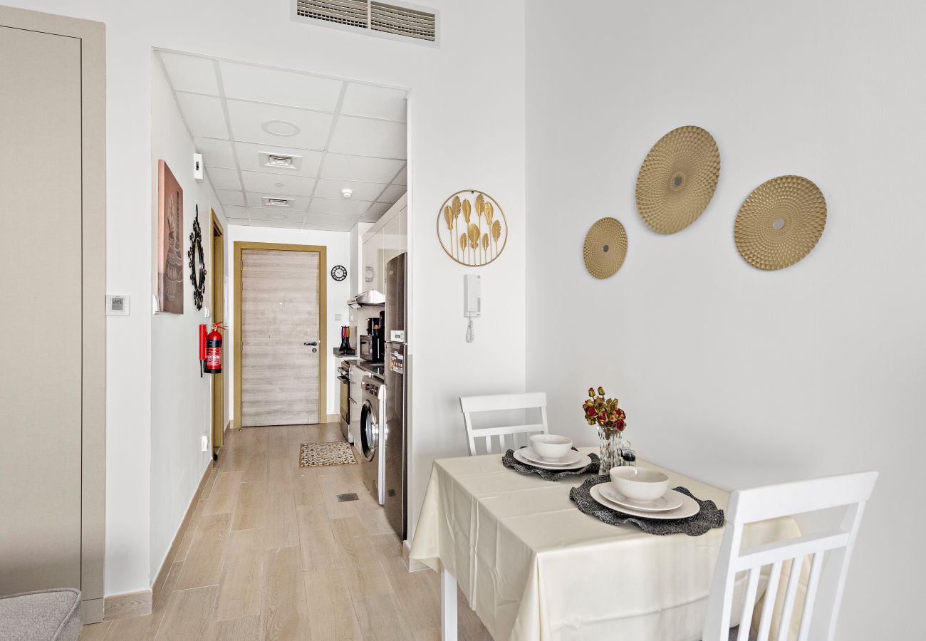 Studio in Dubai - Spacious Studio With Sofa Bed in JVC
