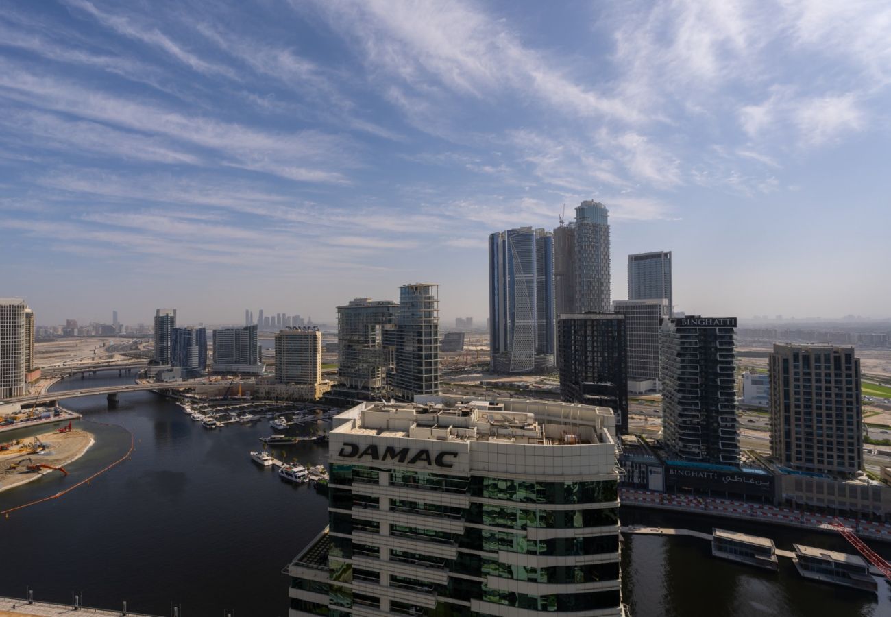 Apartment in Dubai - Charming 1BR with Sofa Bed in Reva Residence