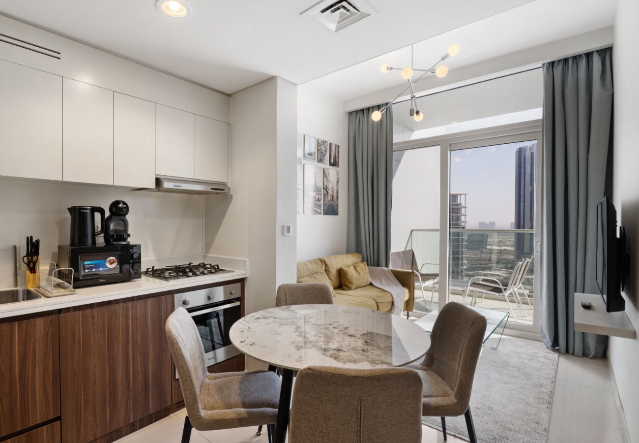 Apartment in Dubai - Charming 1BR with Sofa Bed in Reva Residence