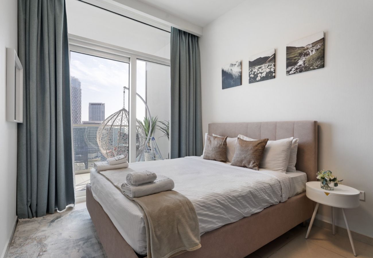 Apartment in Dubai - Charming 1BR with Sofa Bed in Reva Residence
