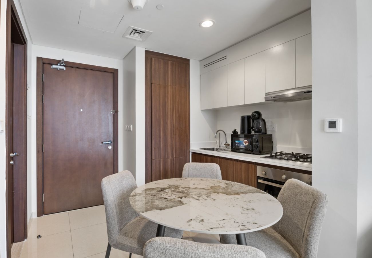 Apartment in Dubai - Charming 1BR with Sofa Bed in Reva Residence