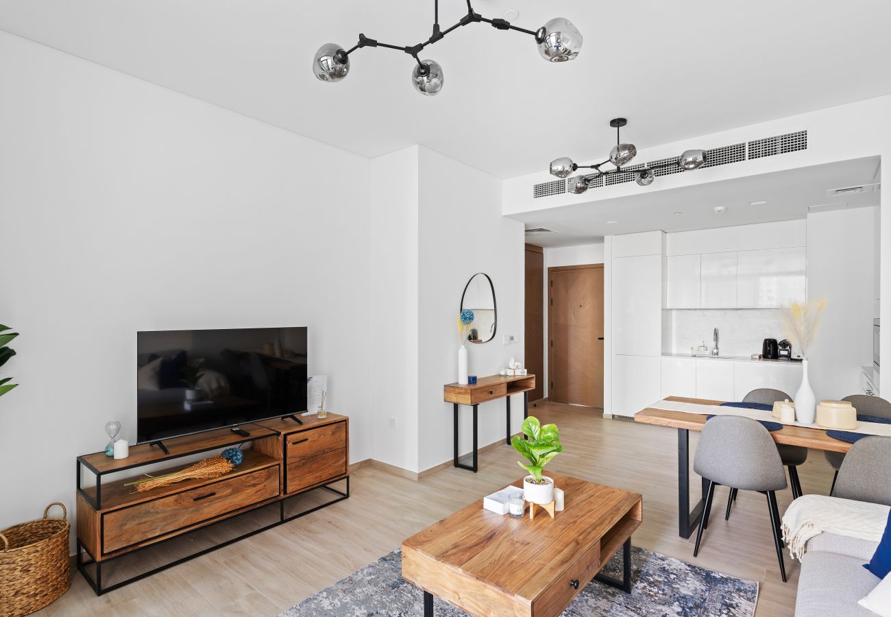 Apartment in Dubai - Charming 1BDR In Palace Residence-Creek Harbor