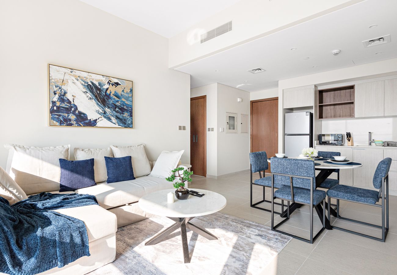 Apartment in Dubai - Bright & Airy 1-Bedroom Vida Residences