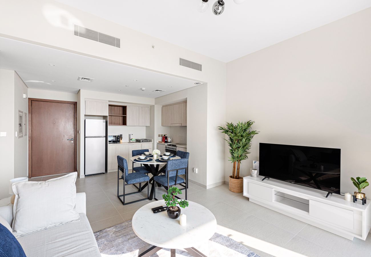 Apartment in Dubai - Bright & Airy 1-Bedroom Vida Residences