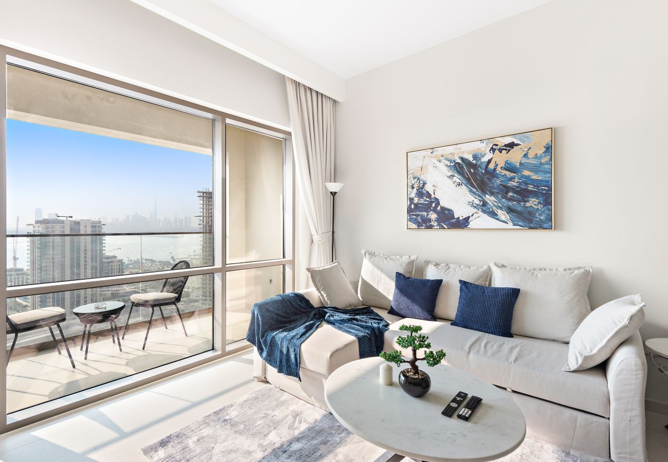 Apartment in Dubai - Bright & Airy 1-Bedroom Vida Residences
