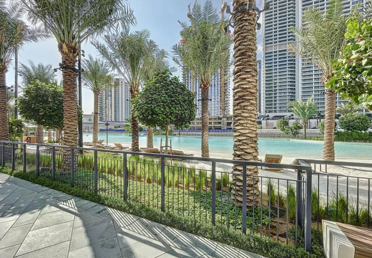 Apartment in Dubai - Bright & Airy 1-Bedroom Vida Residences