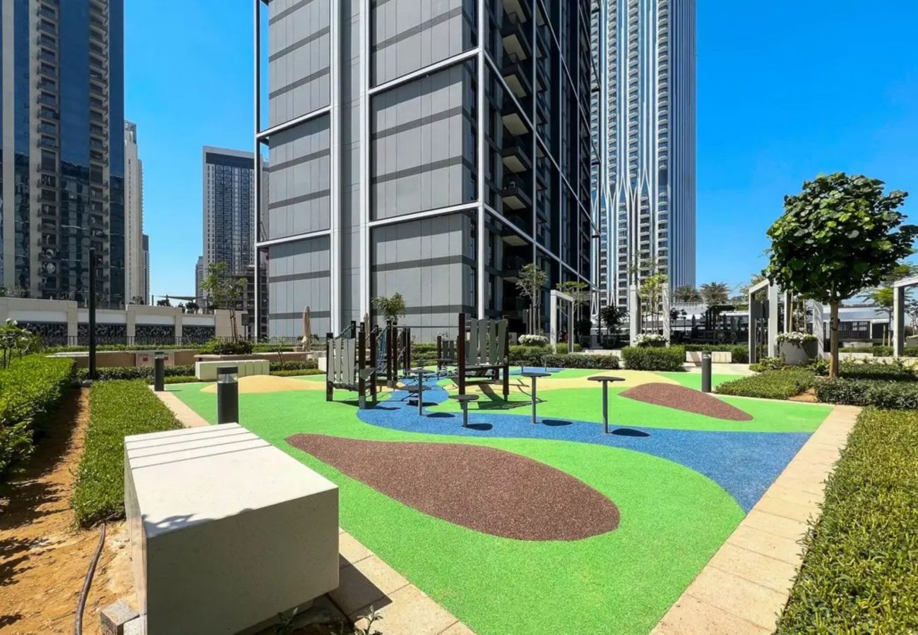 Apartment in Dubai - Creek Harbour Gem -Stylish 2BR with Stunning Views