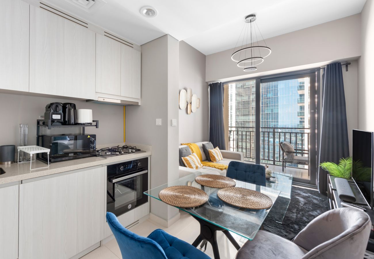Apartment in Dubai - Luxurious 1BDR Zada Tower, Business Bay 12