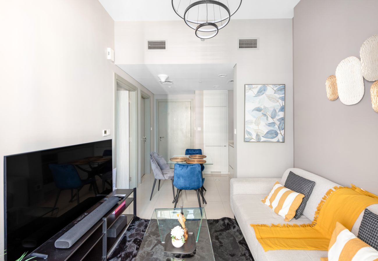 Apartment in Dubai - Luxurious 1BDR Zada Tower, Business Bay 12