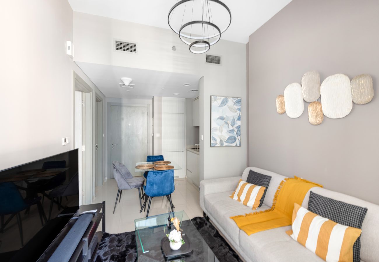 Apartment in Dubai - Luxurious 1BDR Zada Tower, Business Bay 12