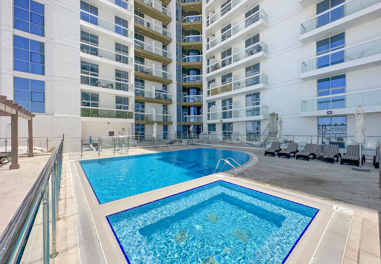 Studio in Dubai - Modern Studio In Al-Furjan close to Metro-71