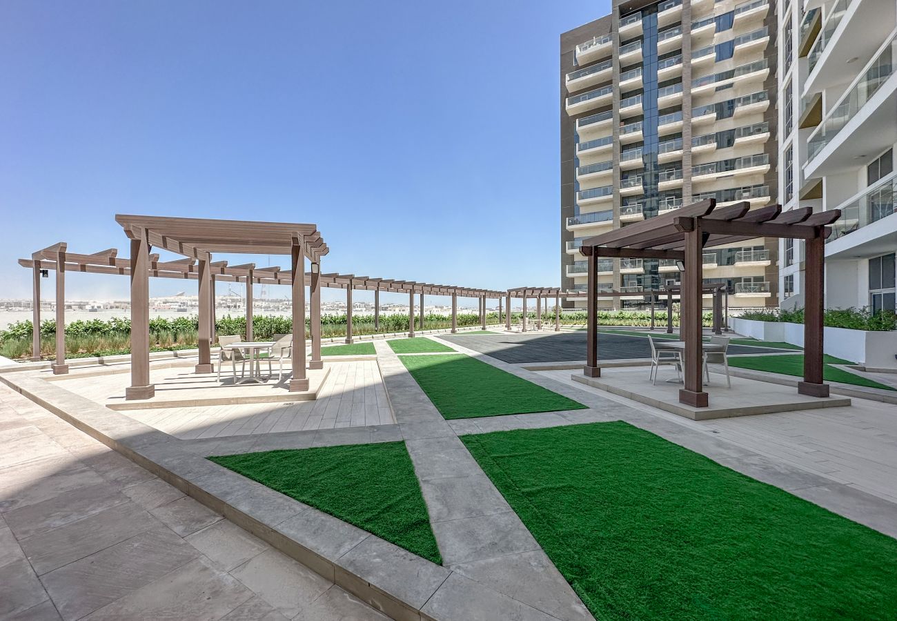 Studio in Dubai - Modern Studio In Al-Furjan close to Metro-71