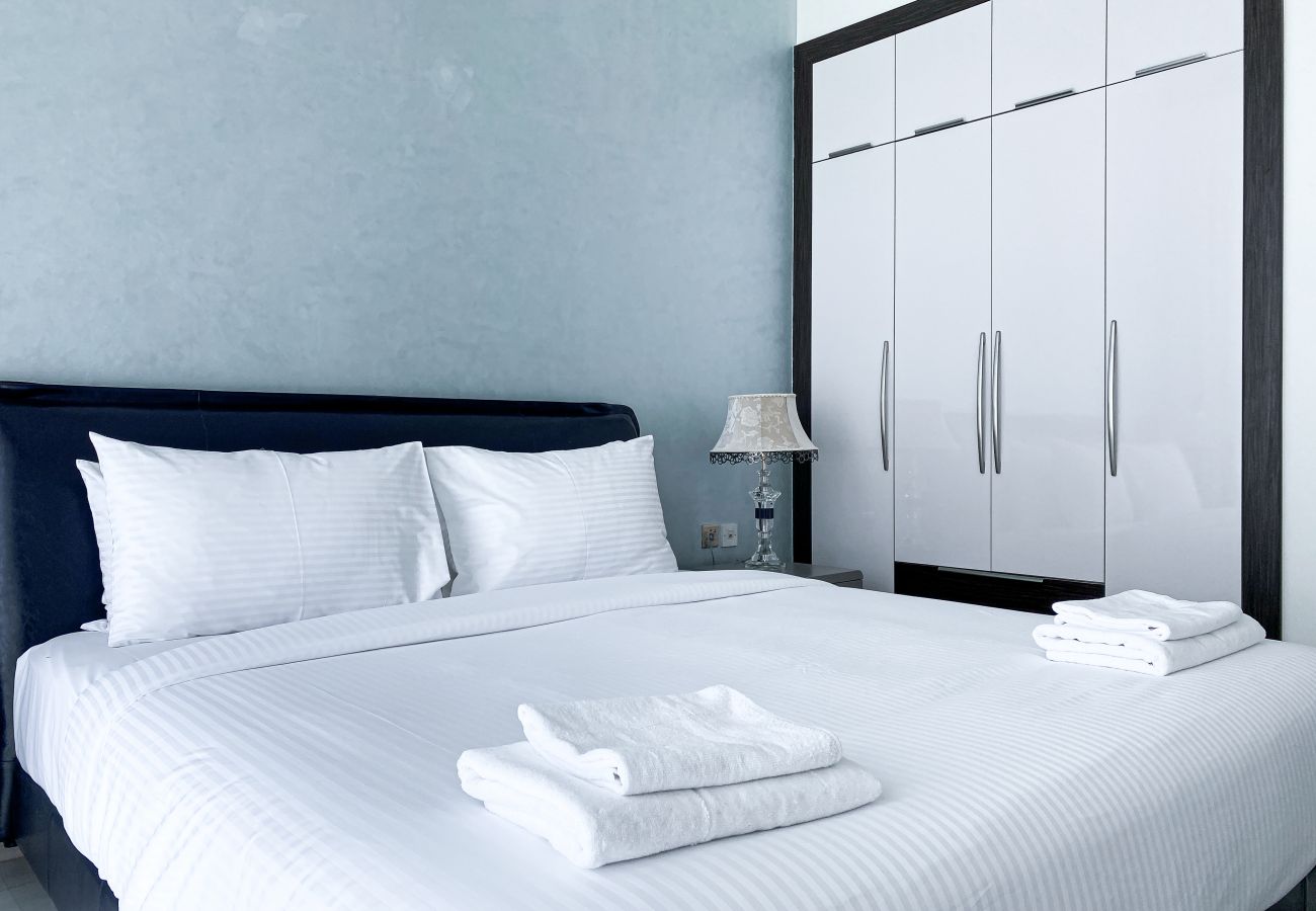 Apartment in Dubai - Blissful Escape 2BDR In Bayz-19
