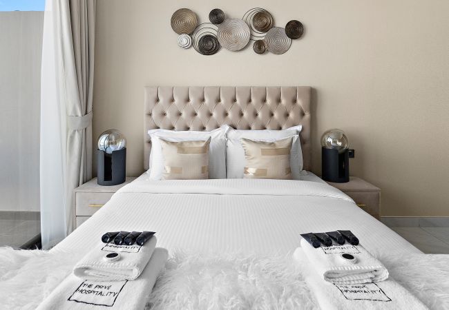 Apartment in Dubai - Stunning 1Bedroom with private pool Apartment in Dubai - Stunning 1Bedroom with private pool