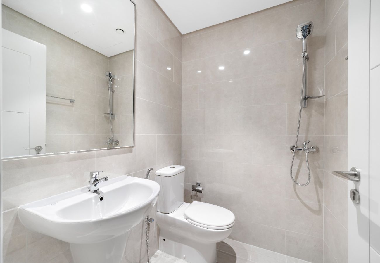 Apartment in Dubai - Stylish Luxurious 3BDR +1 GR  In Forte-Downtown
