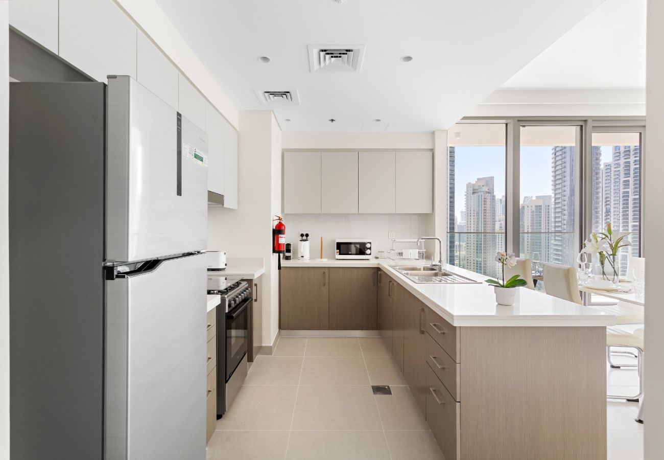 Apartment in Dubai - Stylish Luxurious 3BDR +1 GR  In Forte-Downtown