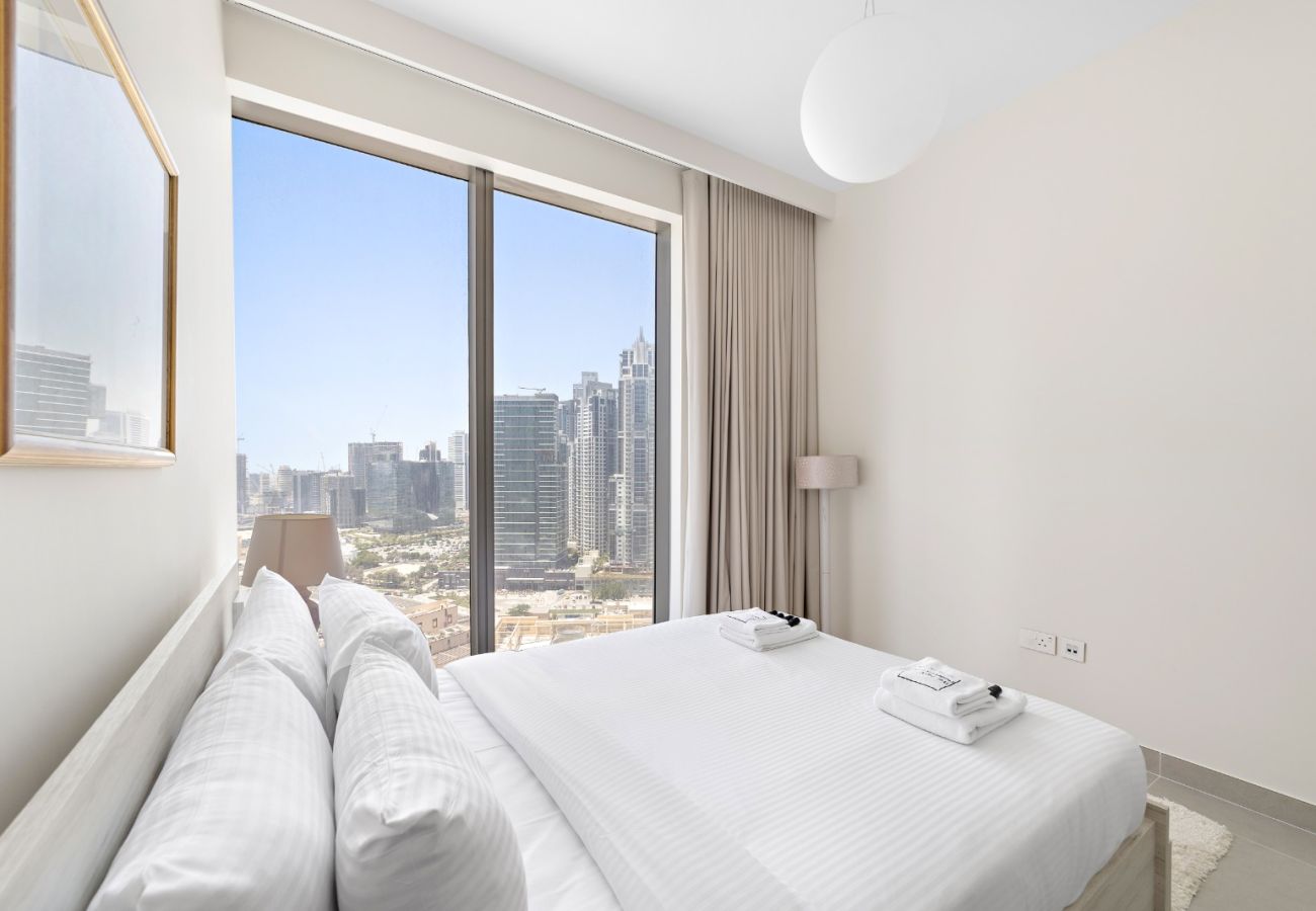 Apartment in Dubai - Stylish Luxurious 3BDR +1 GR  In Forte-Downtown