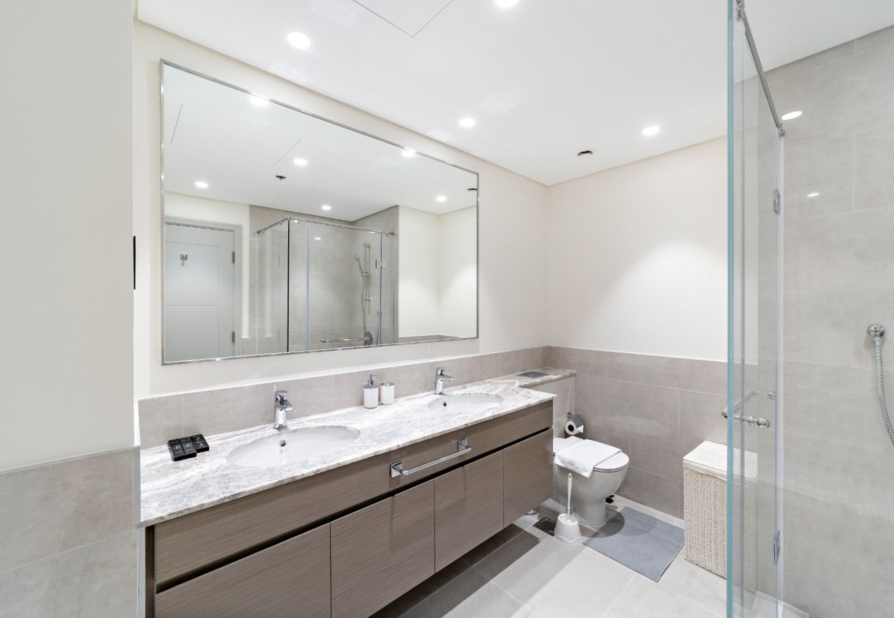 Apartment in Dubai - Stylish Luxurious 3BDR +1 GR  In Forte-Downtown
