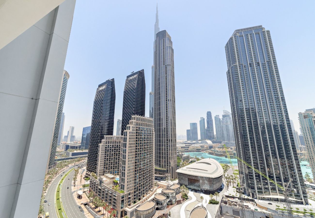 Apartment in Dubai - Stylish Luxurious 3BDR +1 GR  In Forte-Downtown