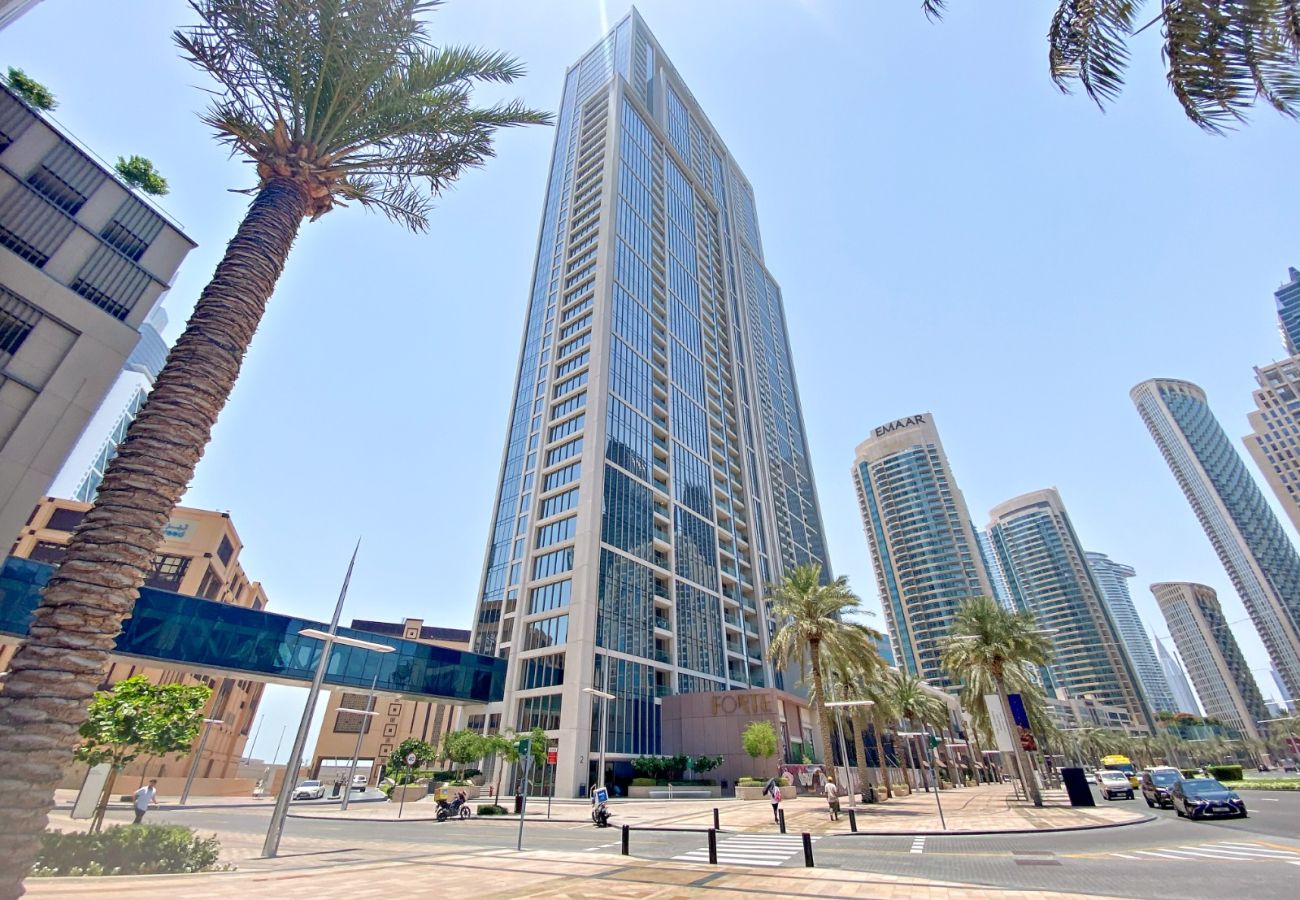 Apartment in Dubai - Stylish Luxurious 3BDR +1 GR  In Forte-Downtown