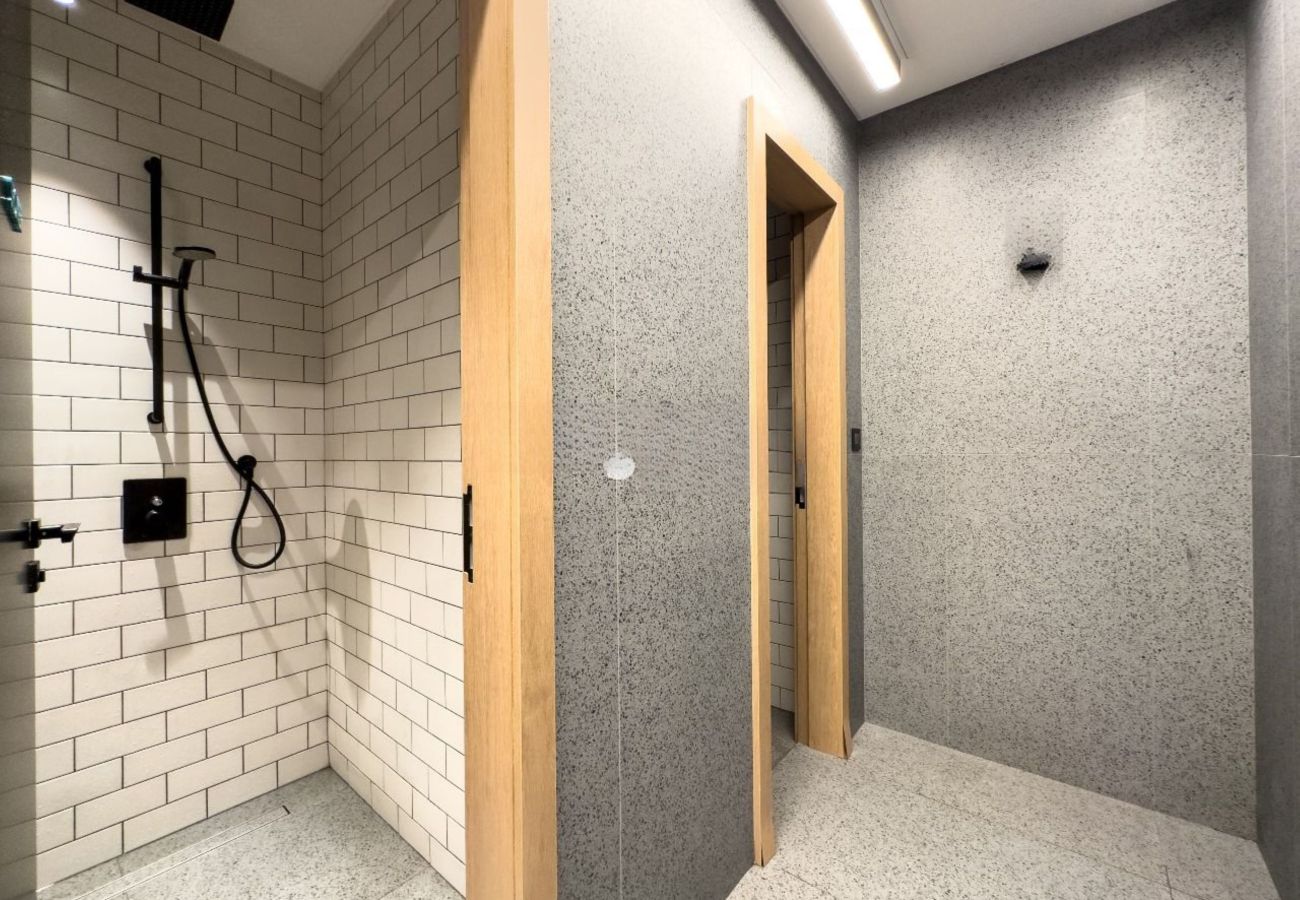 Studio in Dubai - Peaceful Studio Escape-Business Bay