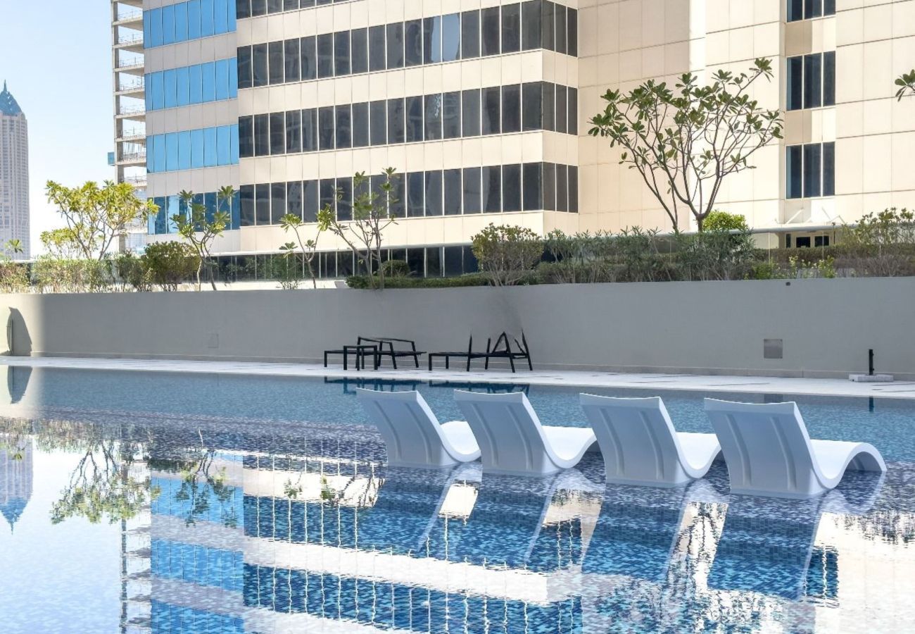 Studio in Dubai - Peaceful Studio Escape-Business Bay