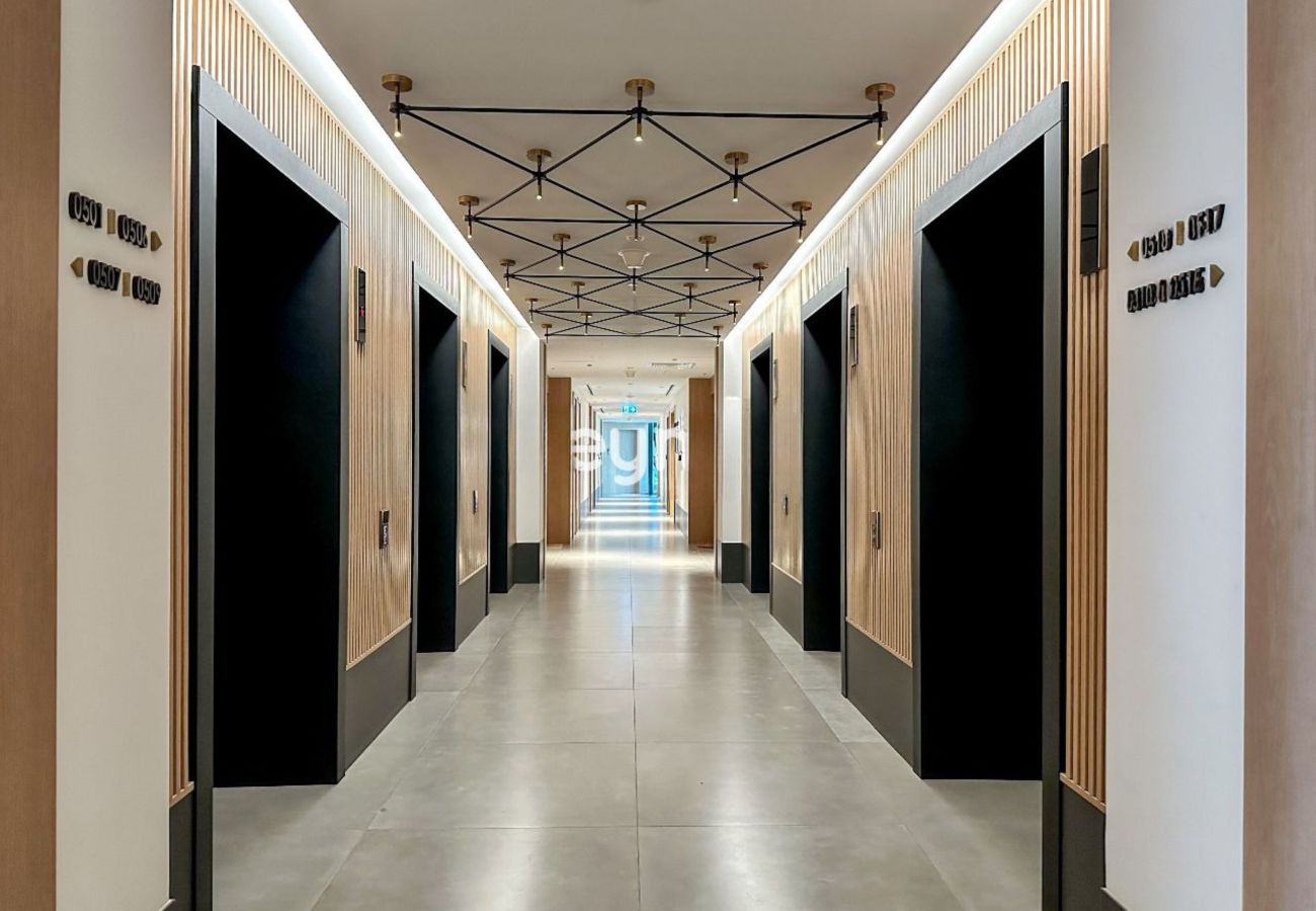 Studio in Dubai - Peaceful Studio Escape-Business Bay