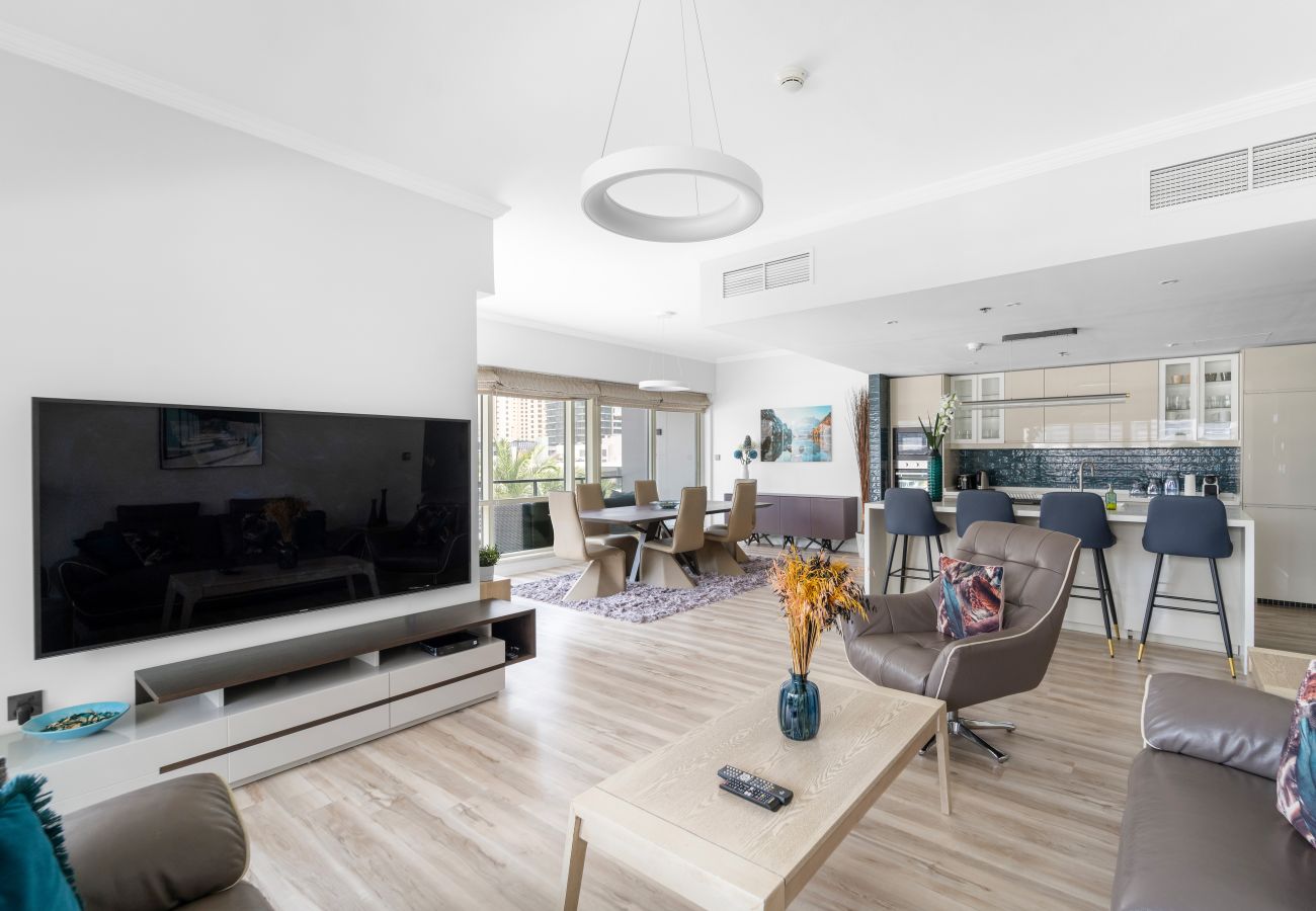 Apartment in Dubai - Beachfront Bliss 3BDR-Majara in Marina with Patio