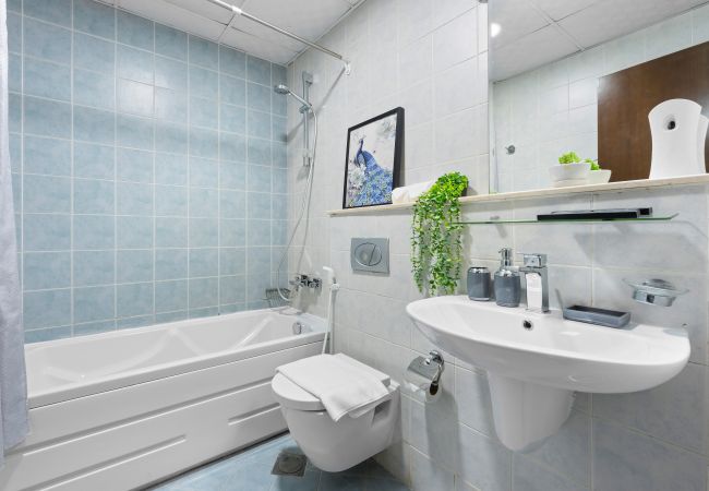 Studio in Dubai - Modern Comfort Studio  Al Manara Tower, JVT Studio in Dubai - Modern Comfort Studio  Al Manara Tower, JVT