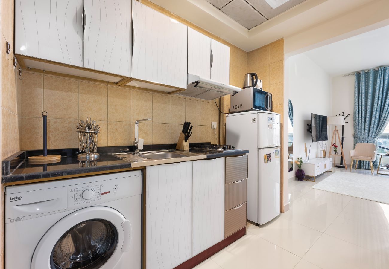 Studio in Dubai - Modern Comfort Studio  Al Manara Tower, JVT