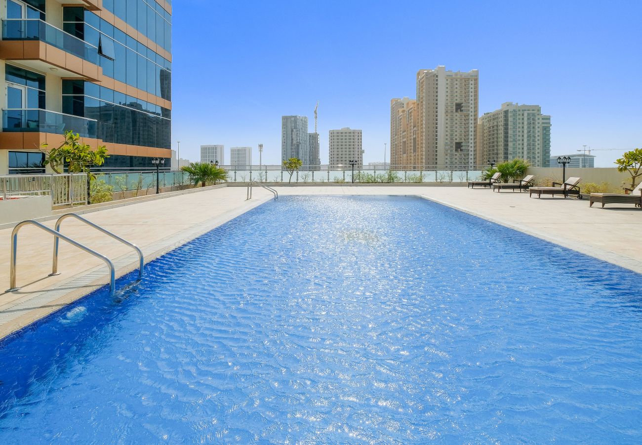 Studio in Dubai - Modern Comfort Studio  Al Manara Tower, JVT