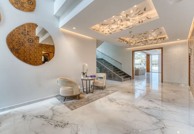 Villa in Dubai - World Class Luxurious 6 BDR Villa In Palm Jumeriah Villa in Dubai - World Class Luxurious 6 BDR Villa In Palm Jumeriah