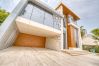 Villa in Dubai - World Class Luxurious 6 BDR Villa In Palm Jumeriah Villa in Dubai - World Class Luxurious 6 BDR Villa In Palm Jumeriah