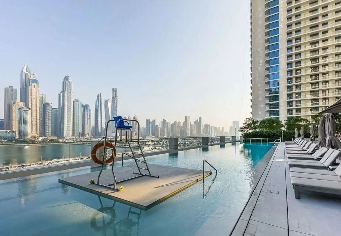 Apartment in Dubai - Breathtaking 1BDR with Palm & Marina View-25
