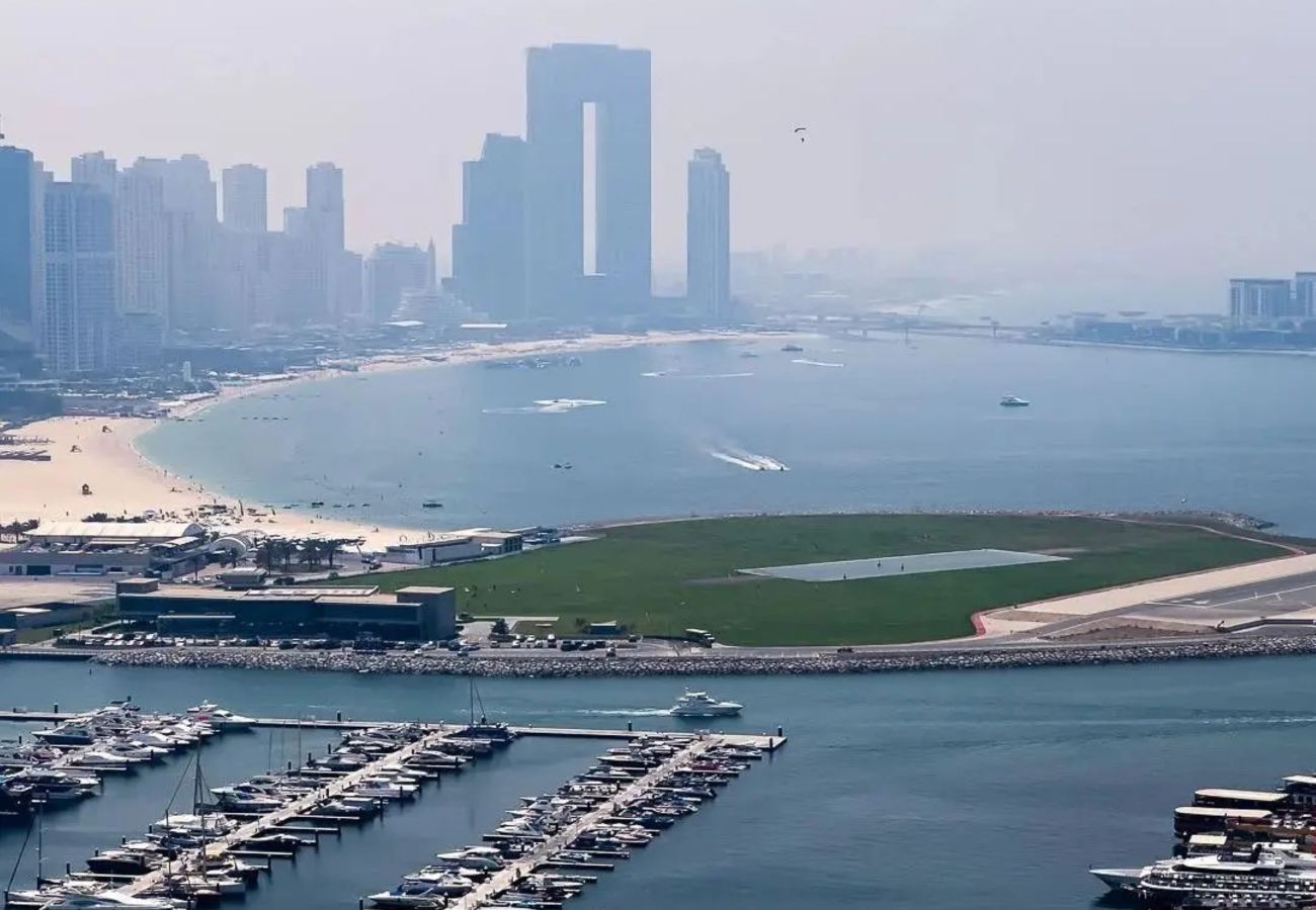 Apartment in Dubai - Breathtaking 1BDR with Palm & Marina View-25