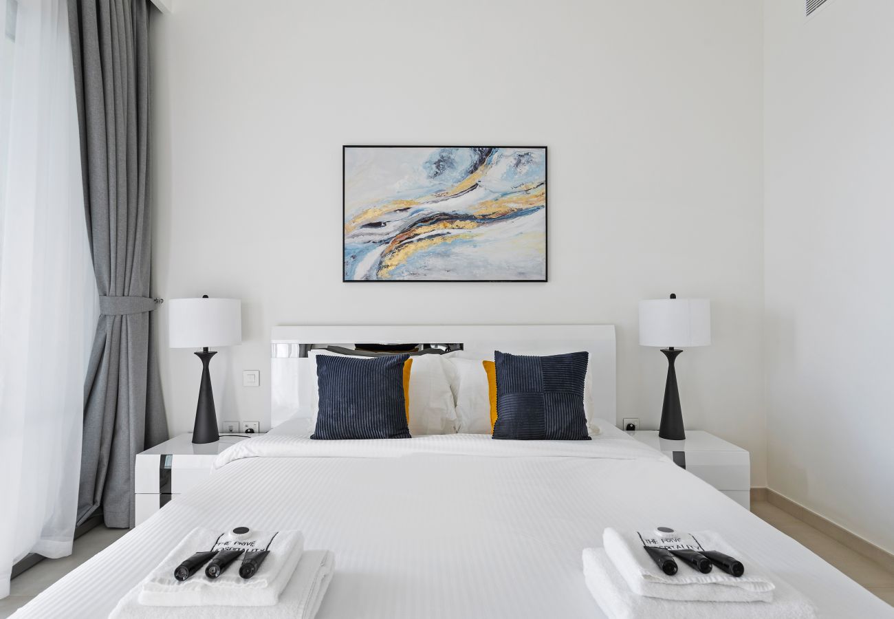 Apartment in Dubai - Skyline 3BDR + 1 GR W/Fountain & Burj Khalifa View