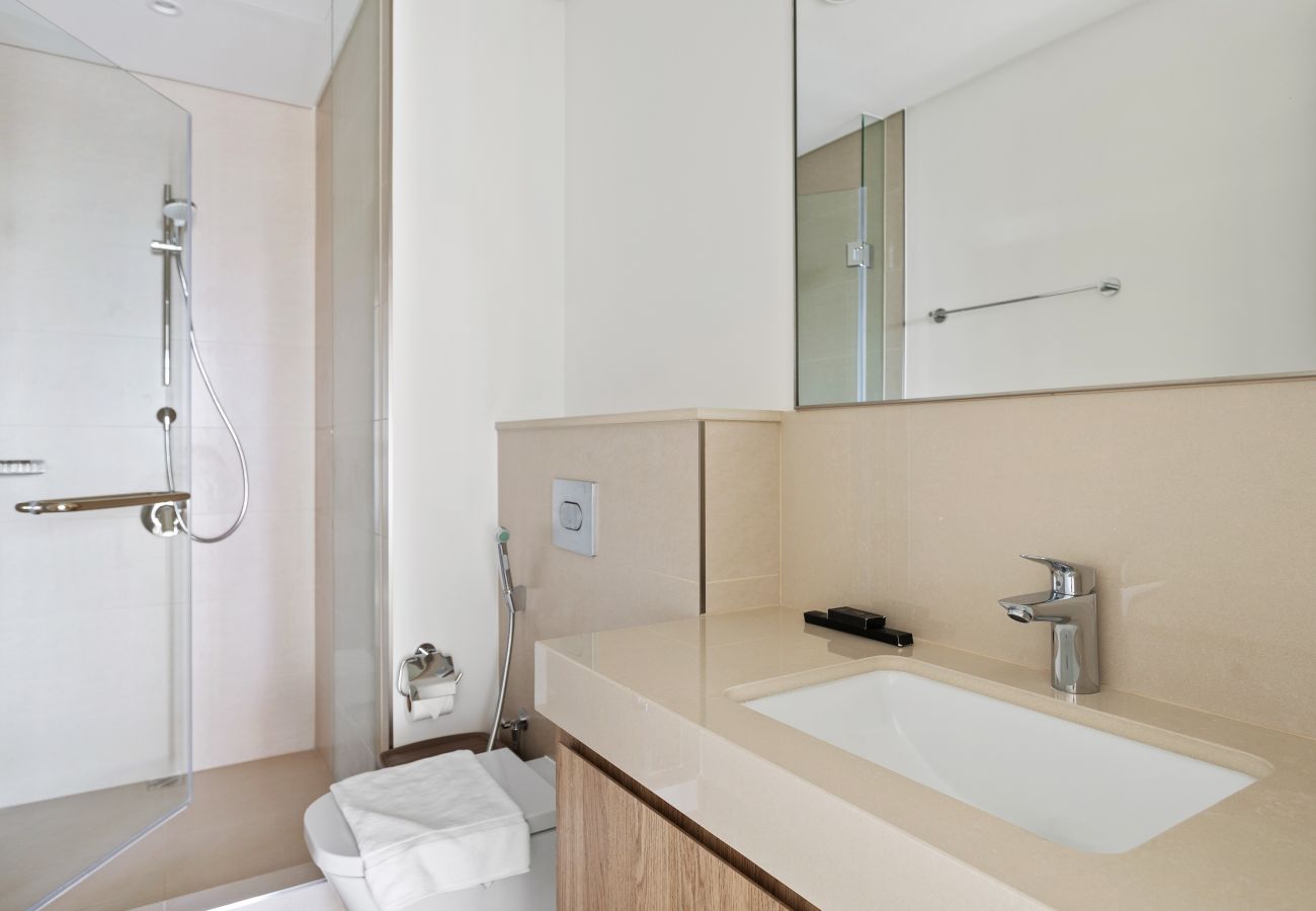 Apartment in Dubai - Skyline 3BDR + 1 GR W/Fountain & Burj Khalifa View