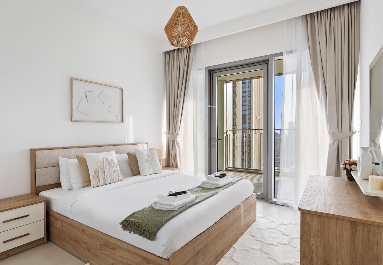 Apartment in Dubai - Skyline 3BDR + 1 GR W/Fountain & Burj Khalifa View