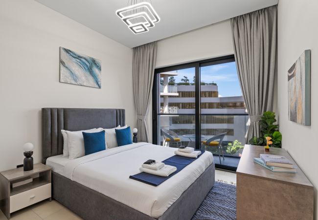 Apartment in Dubai - Luxury 1BR  Featuring Guest/Study Room-SOBHA Waves Apartment in Dubai - Luxury 1BR  Featuring Guest/Study Room-SOBHA Waves