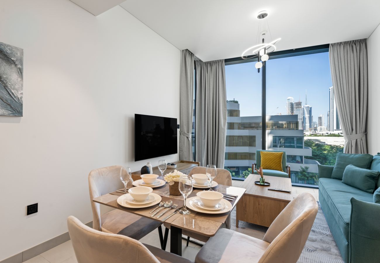 Apartment in Dubai - Luxury 1BR  Featuring Guest/Study Room-SOBHA Waves