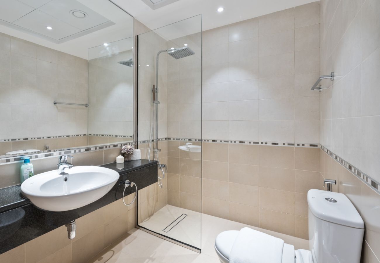 Apartment in Dubai - Vista Luxe: 2BR with Iconic Palm & JBR Views- 23