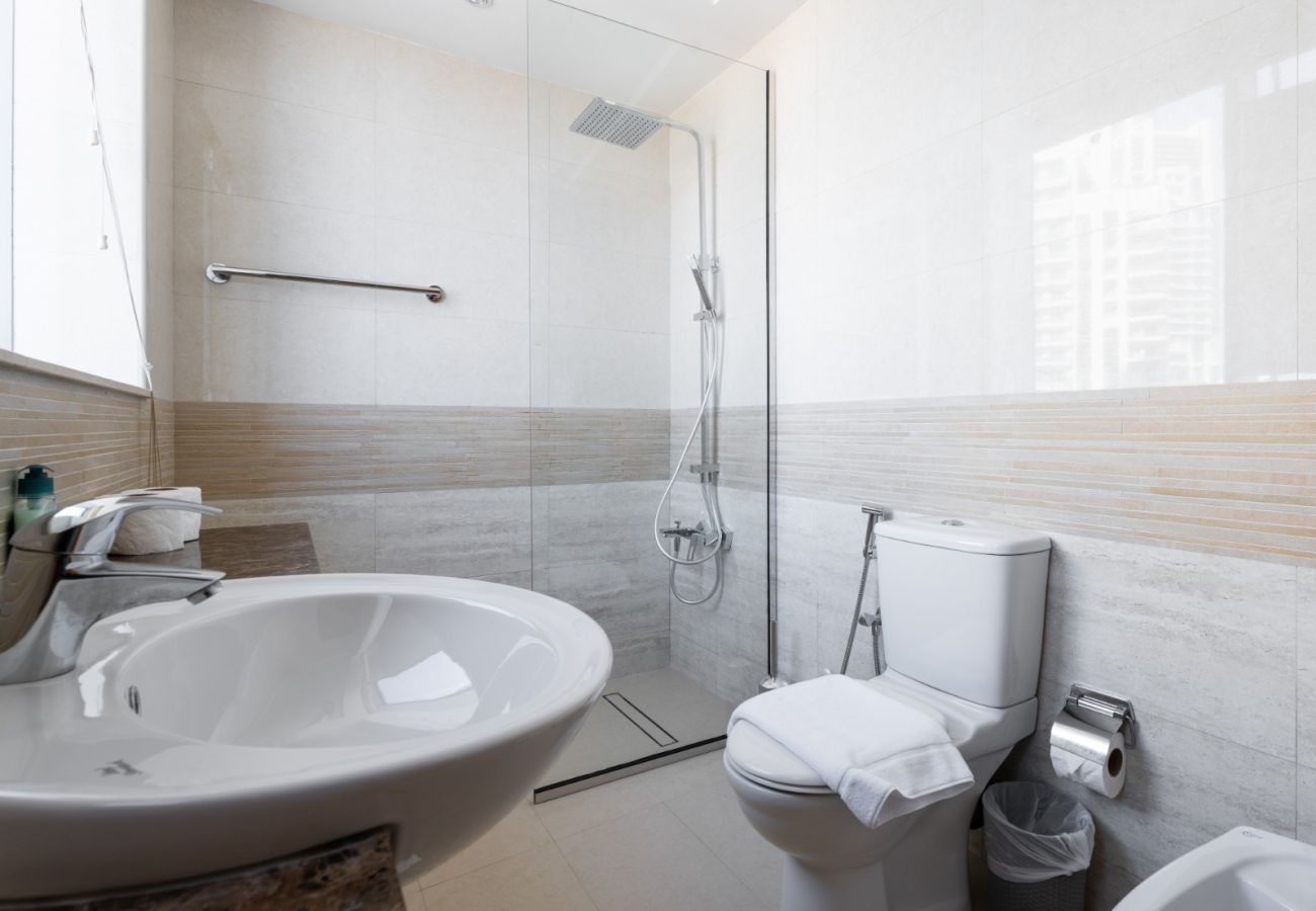 Apartment in Dubai - Vista Luxe: 2BR with Iconic Palm & JBR Views- 23